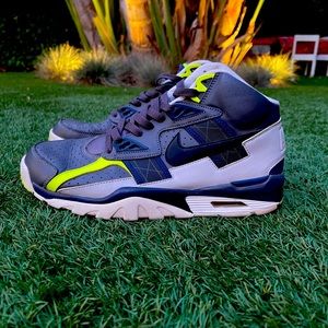 Nike high tops Bo Jackson